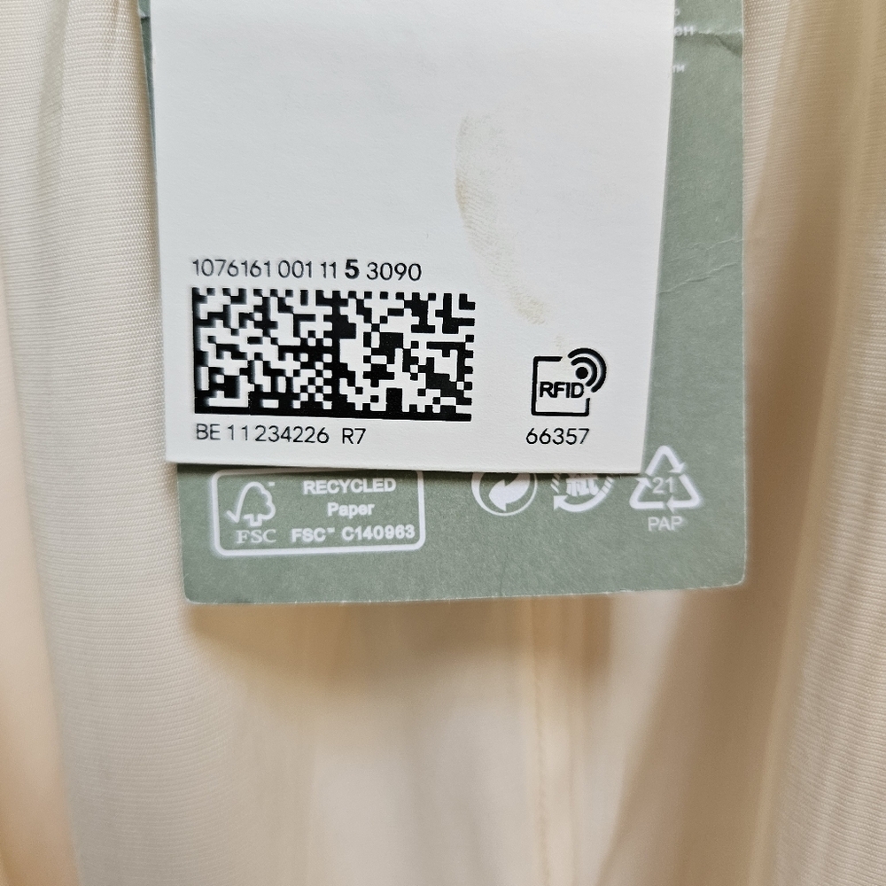 H&M Low Back Voluminous Embroidery Dress Balloon Sleeves Blogger Fave Cream L - Picture 13 of 16